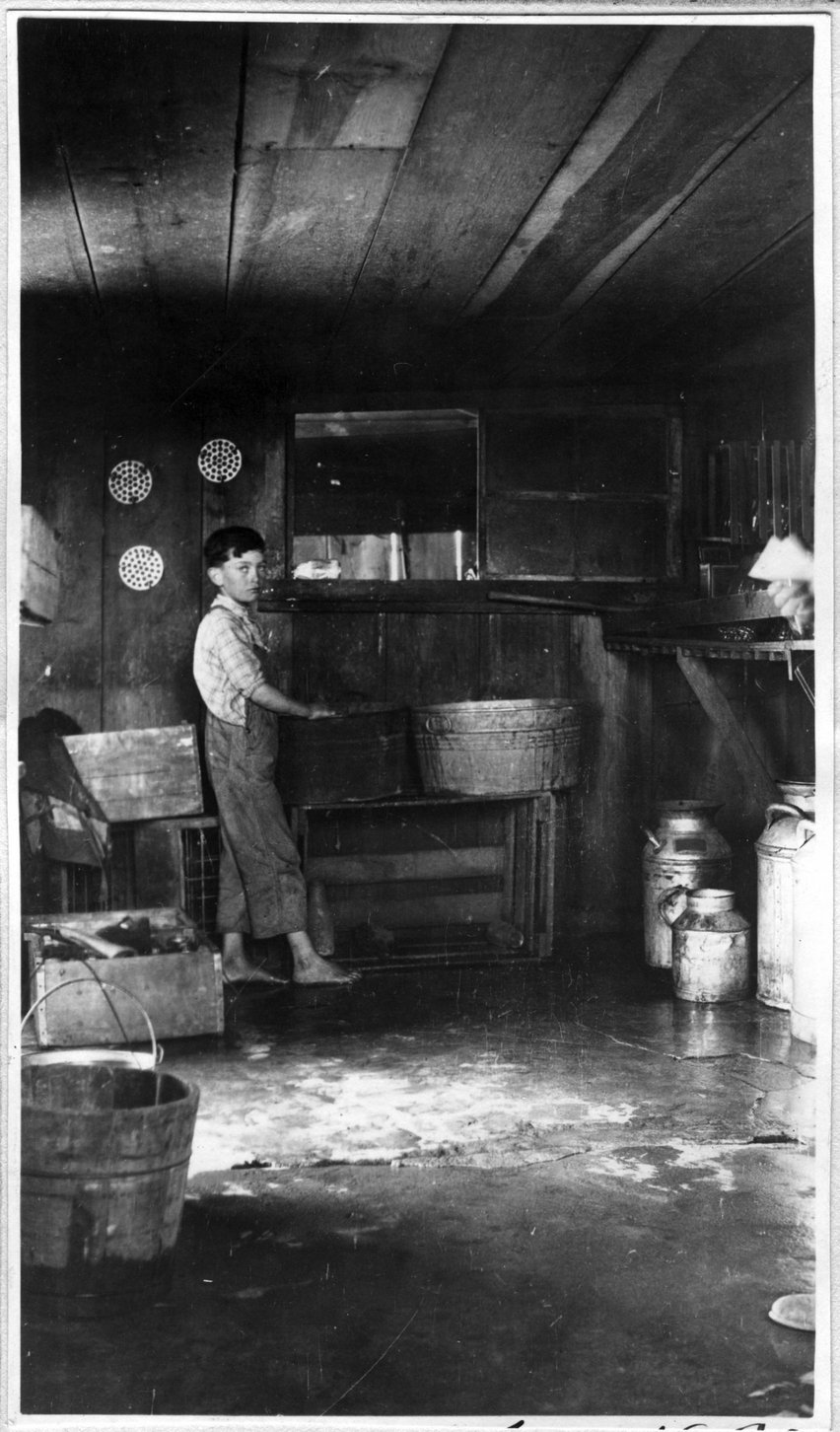 179~R. L. Jordan Milkhouse Interior Aug 1920.jpg